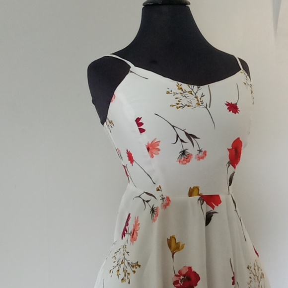 Old Navy ivory knee length floral print  sundress with adjustable straps - Picture 5 of 7